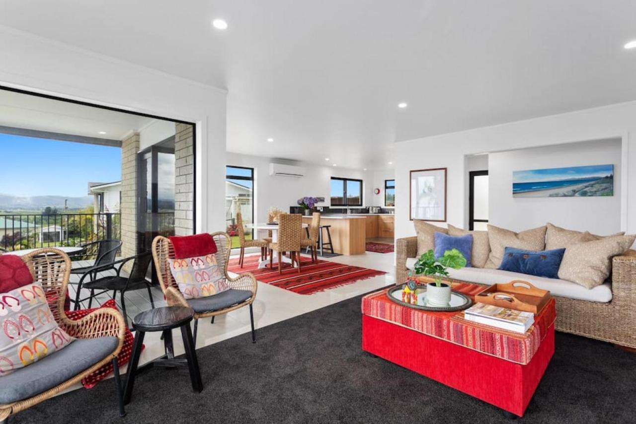 Kate And Harrys Villa Opotiki Ngoại thất bức ảnh